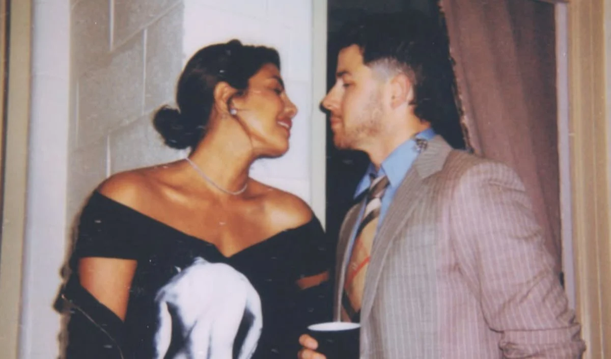 Priyanka Chopra ने Nick Jonas का जन्मदिन खास अंदाज में मनाया, मालती का प्यारा वीडियो किया शेयर Priyanka Chopra ने Nick Jonas का जन्मदिन खास अंदाज में मनाया, मालती का प्यारा वीडियो किया शेयर