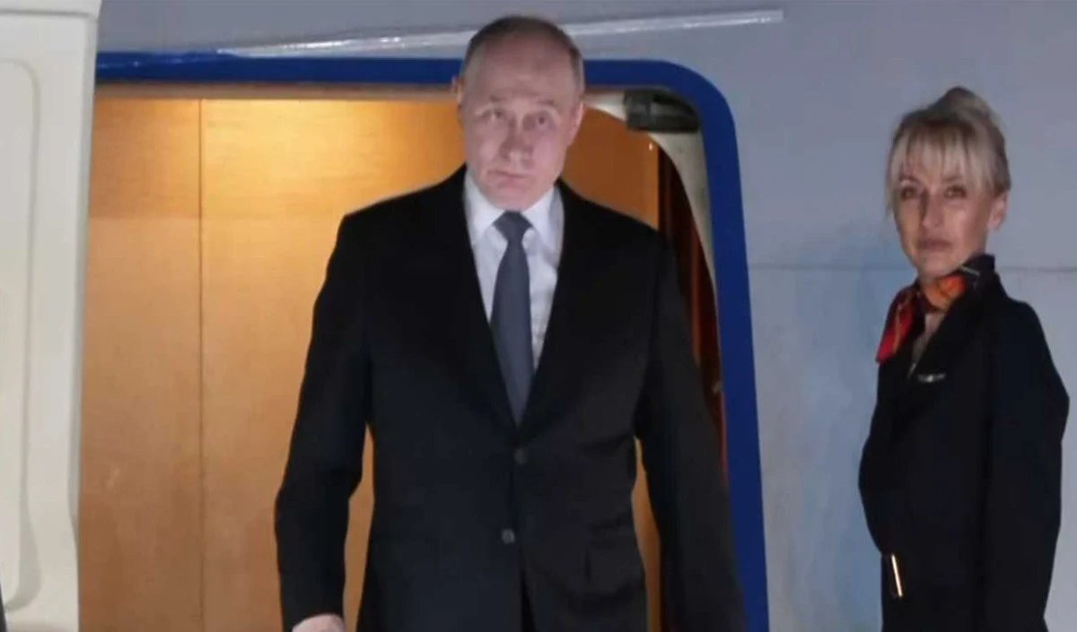 Putin का बड़ा बयान: BRICS बनेगा ‘Better World’ का रास्ता, New Delhi में PM Modi के साथ महामंथन Putin का बड़ा बयान: BRICS बनेगा 'Better World' का रास्ता, New Delhi में PM Modi के साथ महामंथन