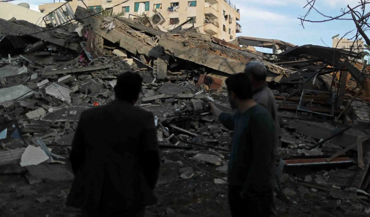 Video | US Airstrike In Iran | ईरान में शादी का जश्न मातम में बदला! अमेरिकी ड्रोन हमले में मची भारी तबाही, मासूम बच्चे समेत 5 की मौत, 60 घायल Video | US Airstrike In Iran | ईरान में शादी का जश्न मातम में बदला! अमेरिकी ड्रोन हमले में मची भारी तबाही, मासूम बच्चे समेत 5 की मौत, 60 घायल