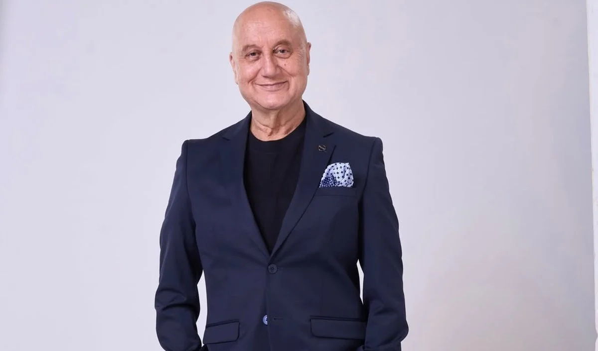 काम और जिंदगी के उलझन में फंसे Govinda, पुराने साथी Anupam Kher ने बढ़ाया हौसला काम और जिंदगी के उलझन में फंसे Govinda, पुराने साथी Anupam Kher ने बढ़ाया हौसला