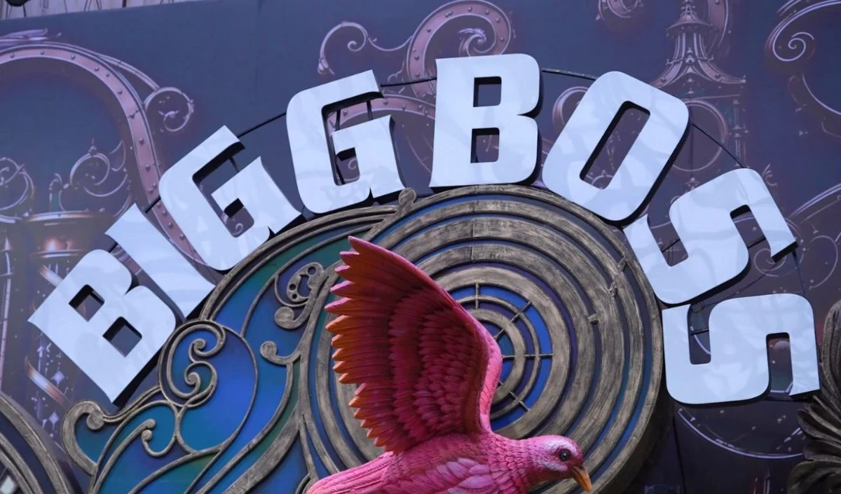 चाय के कप से ऑक्टोपस तक… Bigg Boss 20 का घर बना ‘अजीबोगरीब सपनों की दुनिया’, देखें क्या है खास चाय के कप से ऑक्टोपस तक... Bigg Boss 20 का घर बना 'अजीबोगरीब सपनों की दुनिया', देखें क्या है खास