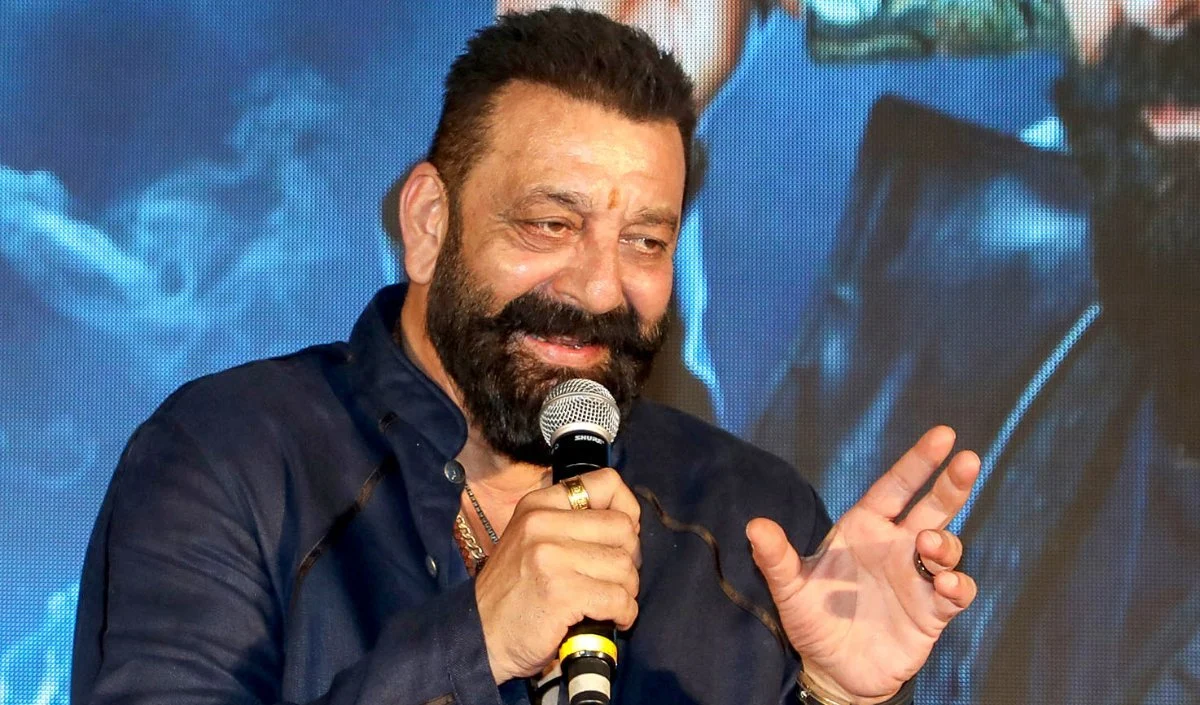 जब Sanjay Dutt की वजह से 90s में पूरी फिल्म इंडस्ट्री ठप्प हो गई थी! 1993 टाडा केस का वो सच जिसने बॉलीवुड को हिला दिया जब Sanjay Dutt की वजह से 90s में पूरी फिल्म इंडस्ट्री ठप्प हो गई थी! 1993 टाडा केस का वो सच जिसने बॉलीवुड को हिला दिया