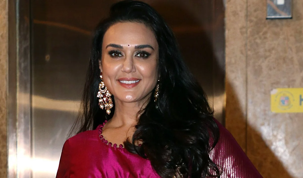 राजनीति में एंट्री पर Preity Zinta का बड़ा खुलासा! ‘वाइब’ एक्ट्रेस ने #Pzchat सेशन में दिया फैंस को जवाब राजनीति में एंट्री पर Preity Zinta का बड़ा खुलासा! 'वाइब' एक्ट्रेस ने #Pzchat सेशन में दिया फैंस को जवाब