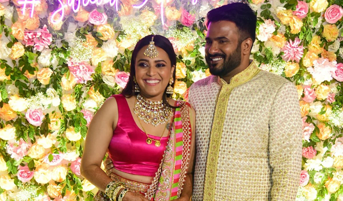 राम जन्मभूमि फैसले पर स्वरा भास्कर का विवादित बयान! ‘एक हिंदू के तौर पर शर्मिंदगी महसूस हुई… शाहरुख खान, सलमान खान को भेजा था मैसेज राम जन्मभूमि फैसले पर स्वरा भास्कर का विवादित बयान! 'एक हिंदू के तौर पर शर्मिंदगी महसूस हुई... शाहरुख खान, सलमान खान को भेजा था मैसेज