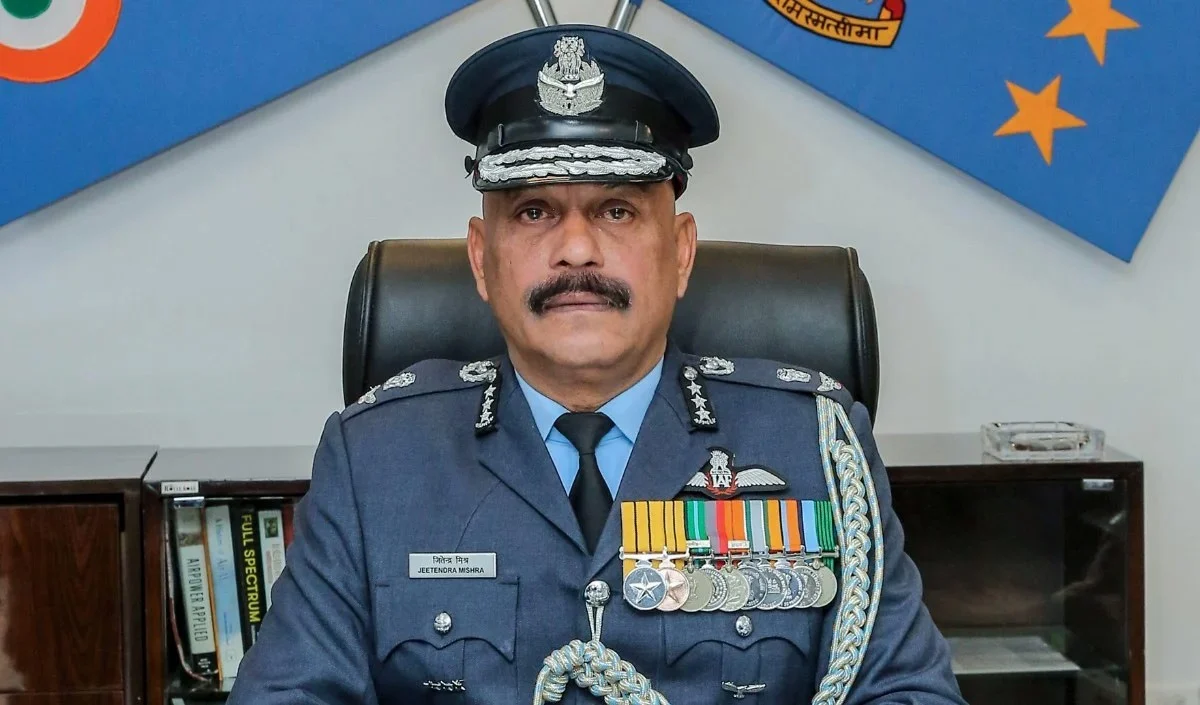 राम मंदिर अयोध्या के सीईओ एयर मार्शल जितेंद्र मिश्र की नियुक्ति के पीछे छिपे महत्वपूर्ण प्रशासनिक व सियासी संदेश को समझिए राम मंदिर अयोध्या के सीईओ एयर मार्शल जितेंद्र मिश्र की नियुक्ति के पीछे छिपे महत्वपूर्ण प्रशासनिक व सियासी संदेश को समझिए