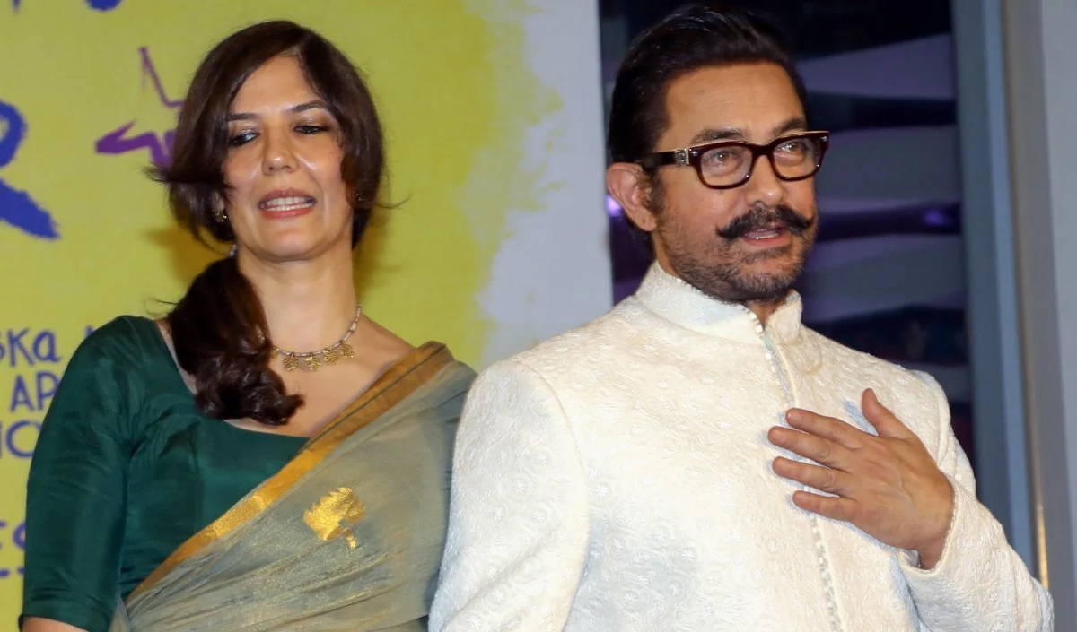 Aamir Khan और Gauri Spratt ने शादी के बाद मनाया अपना पहला करवा चौथ, अनिल कपूर के घर पर बिखेरा जलवा, वीडियो वायरल Aamir Khan और Gauri Spratt ने शादी के बाद मनाया अपना पहला करवा चौथ, अनिल कपूर के घर पर बिखेरा जलवा, वीडियो वायरल