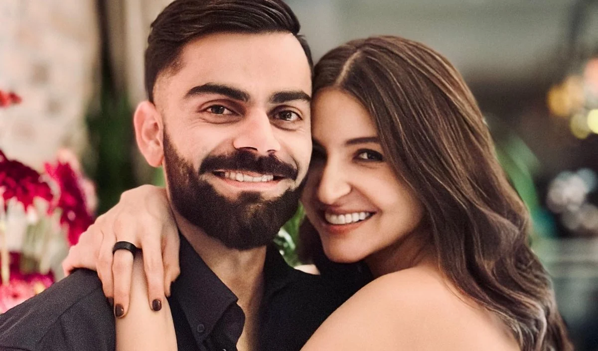 Anushka Sharma फिर सुर्खियों का हिस्सा! वायरल वीडियो पर फैंस पूछने लगे- क्या आने वाला है तीसरा मेहमान? Anushka Sharma फिर सुर्खियों का हिस्सा! वायरल वीडियो पर फैंस पूछने लगे- क्या आने वाला है तीसरा मेहमान?