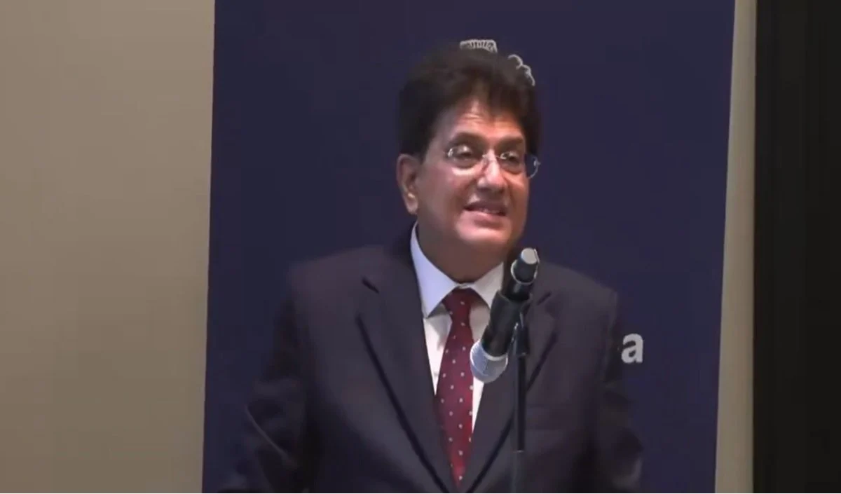 Berlin यात्रा पर Piyush Goyal का बड़ा बयान, विदेशों में शांति की मिसाल है भारतीय समुदाय Berlin यात्रा पर Piyush Goyal का बड़ा बयान, विदेशों में शांति की मिसाल है भारतीय समुदाय