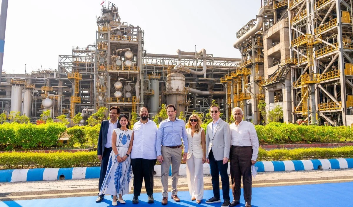 Jamnagar Refinery पहुंचे US विदेश मंत्री Marco Rubio, Vantara और ग्रीन एनर्जी प्रोजेक्ट्स का किया मुआयना Jamnagar Refinery पहुंचे US विदेश मंत्री Marco Rubio, Vantara और ग्रीन एनर्जी प्रोजेक्ट्स का किया मुआयना