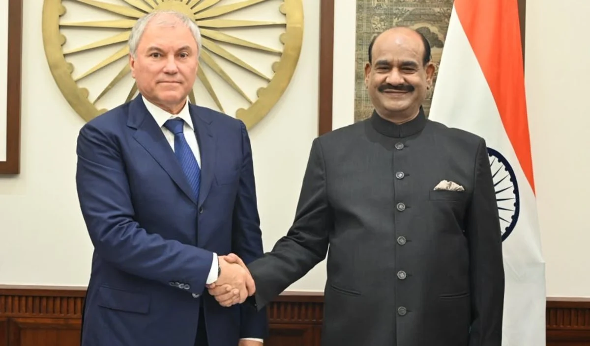 Om Birla की रूसी संसद के अध्यक्ष Vyacheslav Volodin से मुलाकात, भारत-रूस संबंधों पर हुई चर्चा Om Birla की रूसी संसद के अध्यक्ष Vyacheslav Volodin से मुलाकात, भारत-रूस संबंधों पर हुई चर्चा