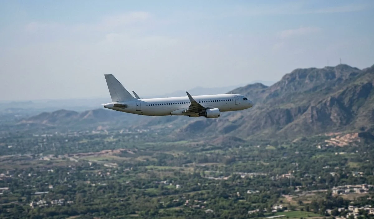 Pakistan Airspace में भारतीय उड़ानों पर लगी रोक 24 नवंबर तक बढ़ी Pakistan Airspace में भारतीय उड़ानों पर लगी रोक 24 नवंबर तक बढ़ी