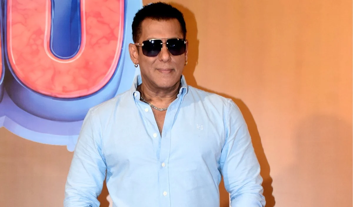 Salman Khan ने लॉन्च किया अपना यूट्यूब चैनल, फैंस के लिए क्या होगा खास? Salman Khan ने लॉन्च किया अपना यूट्यूब चैनल, फैंस के लिए क्या होगा खास?
