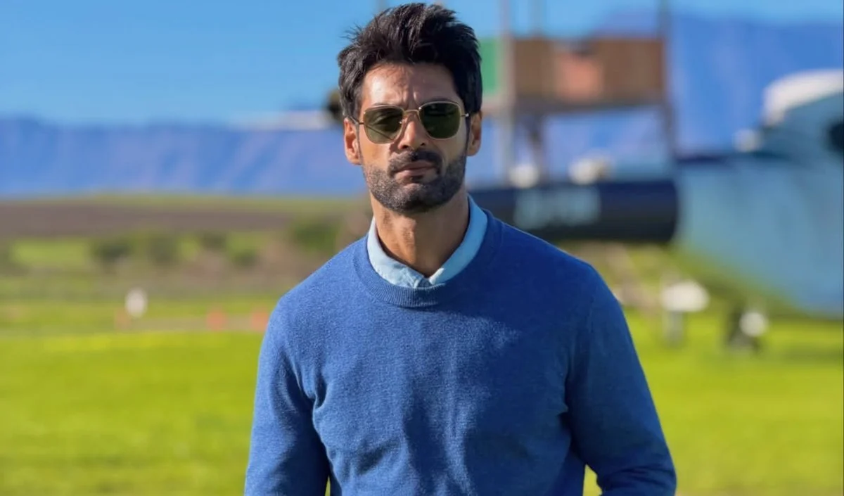 फरहाना भट्ट के बाद शगुन शर्मा संग जुड़ा Karan Wahi का नाम, डेटिंग की अफवाहों पर भड़के अभिनेता फरहाना भट्ट के बाद शगुन शर्मा संग जुड़ा Karan Wahi का नाम, डेटिंग की अफवाहों पर भड़के अभिनेता