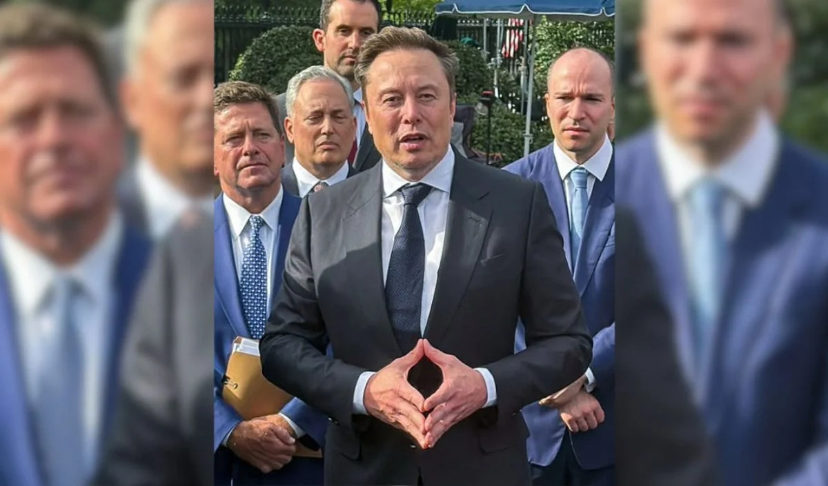 भारत में स्टारलिंक की शुरुआत में देरी से नाराज हैं Elon Musk, अंबानी पर फिर किया हमला भारत में स्टारलिंक की शुरुआत में देरी से नाराज हैं Elon Musk, अंबानी पर फिर किया हमला