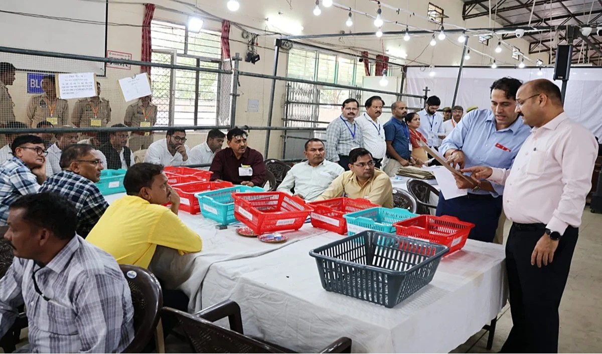 विधान परिषद- छोटा चुनाव बड़े सबक विधान परिषद- छोटा चुनाव बड़े सबक